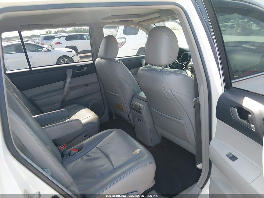 2012 Toyota Highlander 3.5 Se V6 white Lot 111045195603 Vin 5TDZK3EH5CS059077
