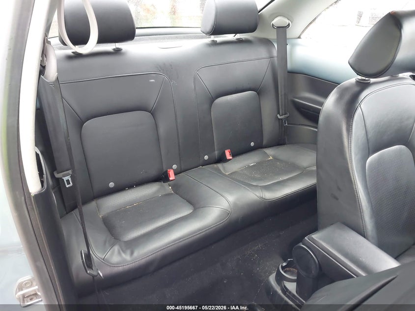2010 Volkswagen New Beetle 2.5L VIN: 3VWPG3AG1AM002262 Lot: 45195667