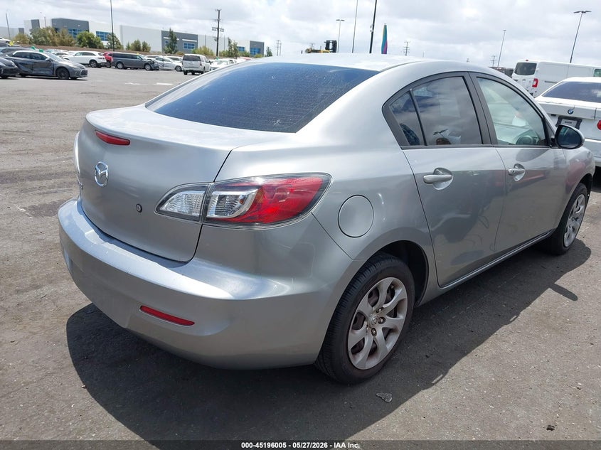 Vin: jm1bl1tgxd1841192, lot: 45693733, mazda mazda3 i sv 20134