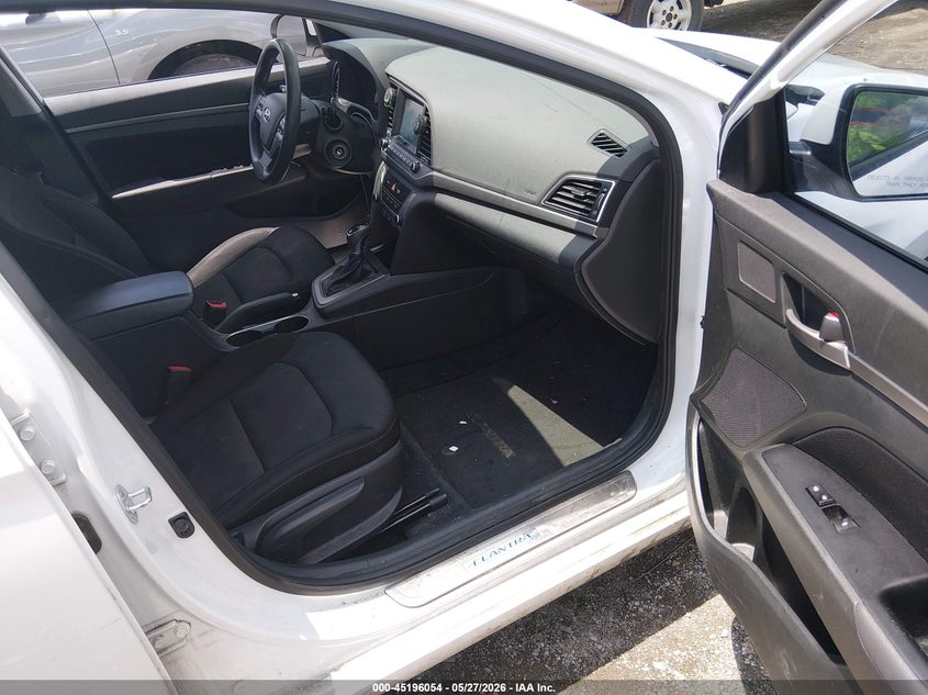2017 FORD ESCAPE SE · Фото 5