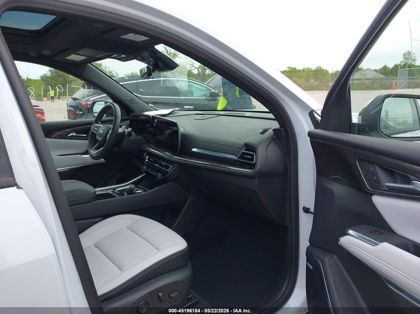 2026 CHEVROLET TRAVERSE auction photo 5