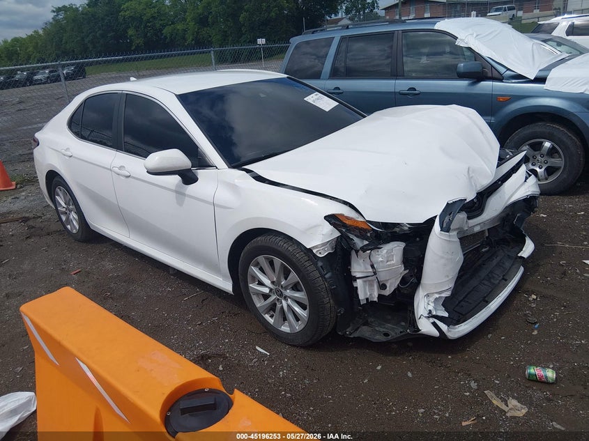 2020 TOYOTA CAMRY auction photo 1