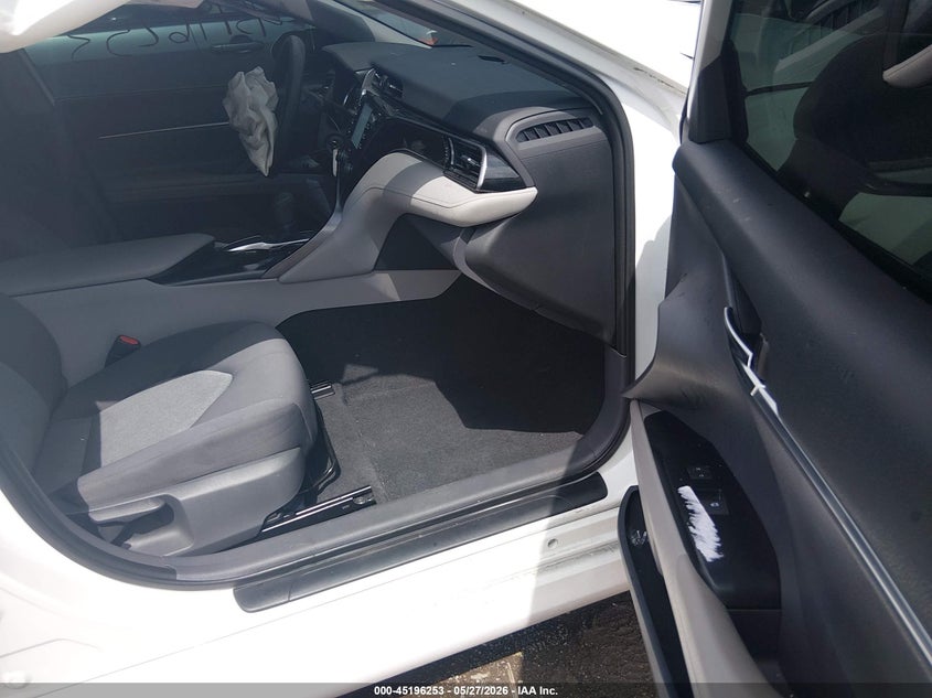 2020 TOYOTA CAMRY auction photo 5
