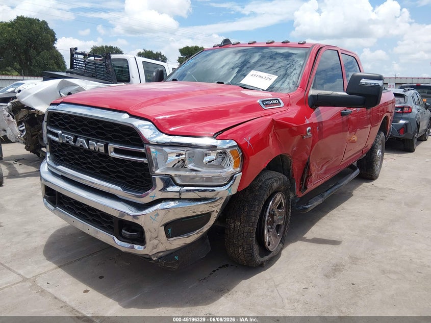 Vin: 3c6ur5cl2pg617570, lot: 45694057, ram 2500 tradesman  4x4 6'4 box 20232