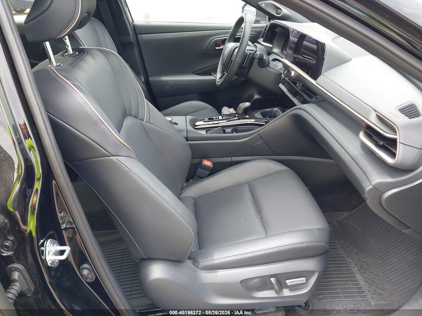 2025 TOYOTA CROWN SIGNIA auction photo 5
