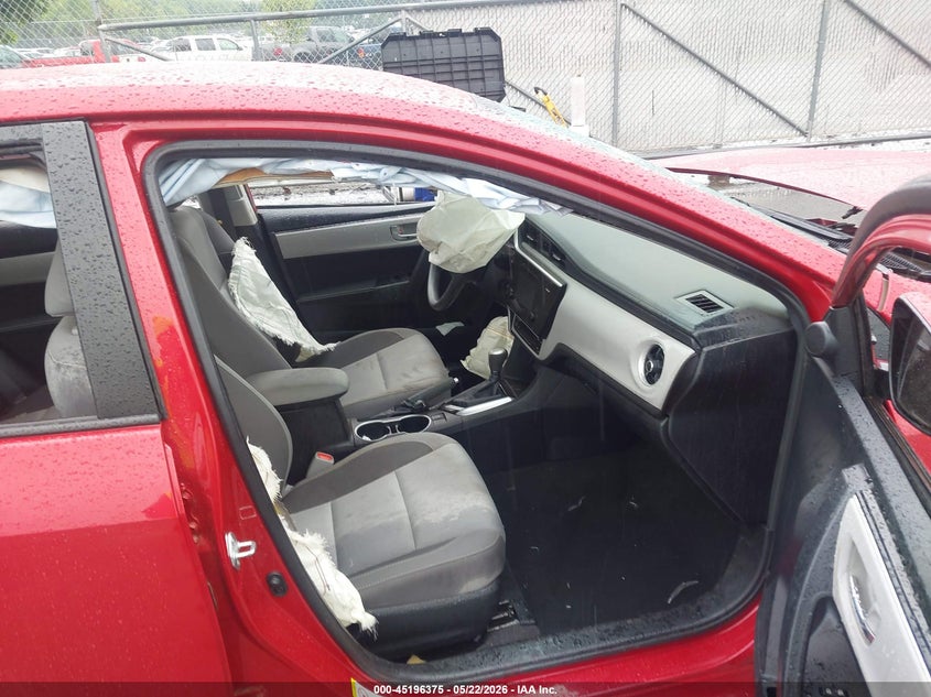 2017 TOYOTA COROLLA auction photo 5