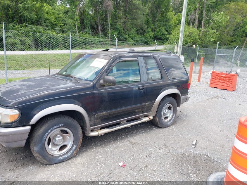 1997 Ford Explorer 1FMDU24E1VUC27605 photo 1