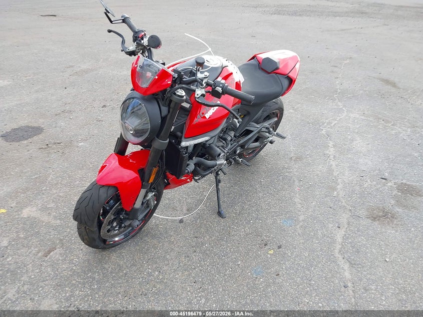 2024 DUCATI MONSTER MOTO 2