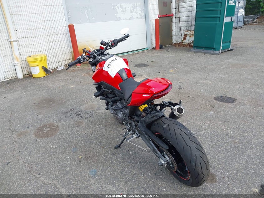 2024 DUCATI MONSTER MOTO 2