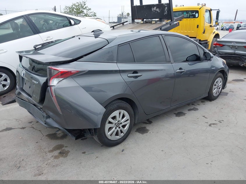 2016 TOYOTA PRIUS auction photo 4