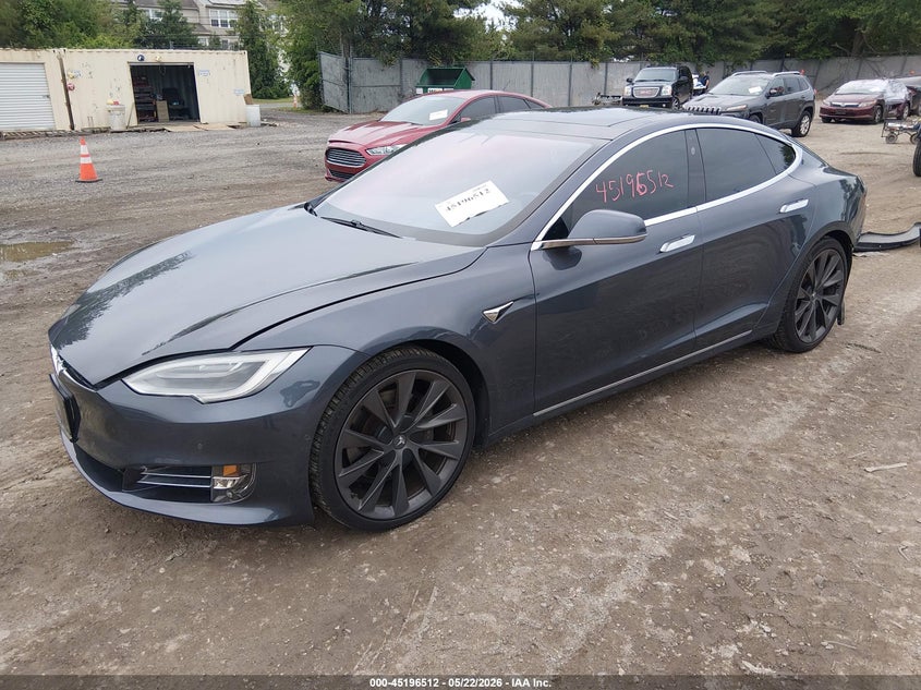 2019 TESLA MODEL S auction photo 2