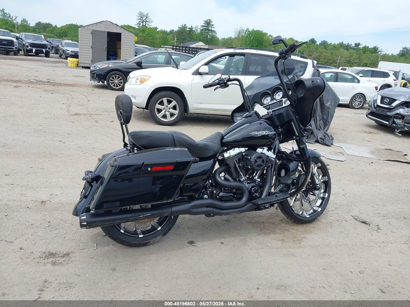 2013 HARLEY-DAVIDSON FLHX auction photo 4