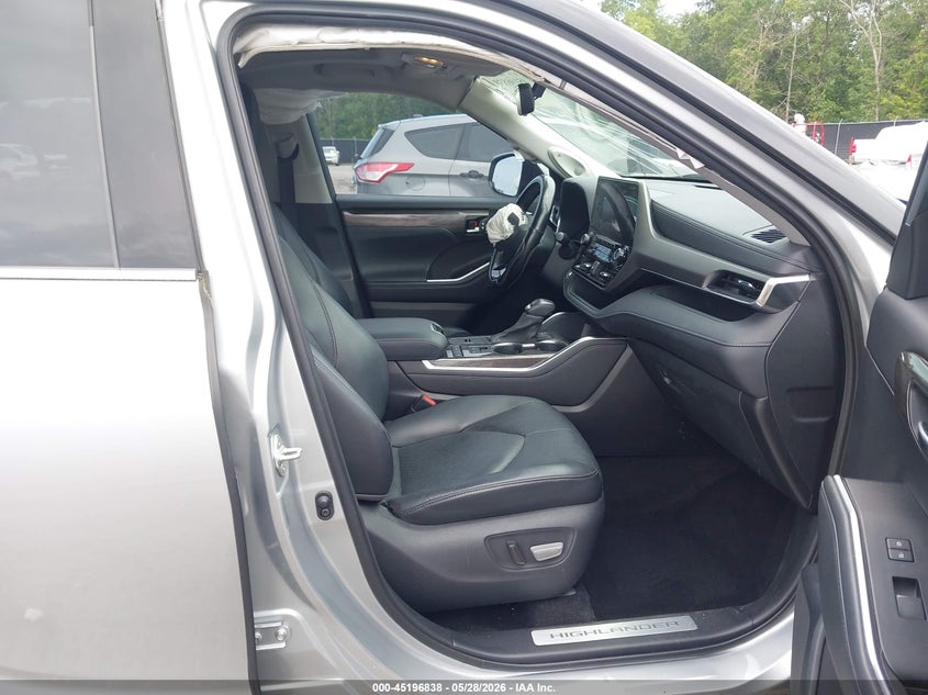 2020 TOYOTA HIGHLANDER auction photo 5