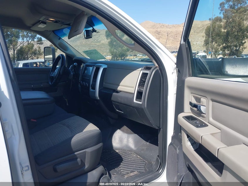 3C63DRHLXCG129178 2012 Ram 3500 Ram Slt white