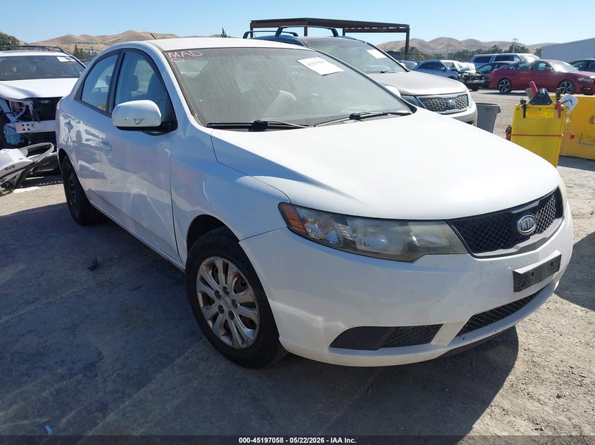 2010 KIA FORTE LX