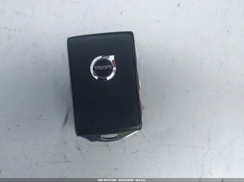 2025 Volvo Xc40 B5 Plus Dark Theme VIN: YV4L12UC2S2452725 Lot: 45197089