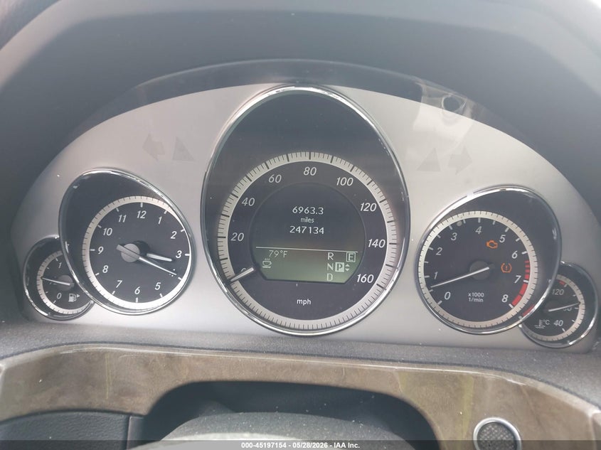 WDDHF9AB5BA442720 2011 Mercedes-benz E-class 5.5 E 550 4Matic silver