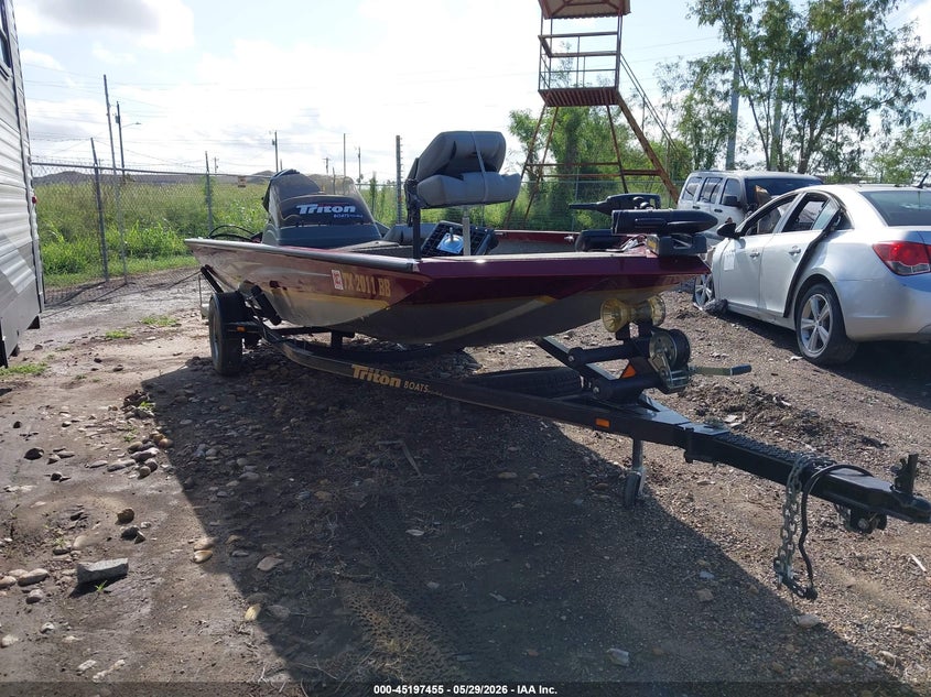 2008 TRITON 17' auction photo 1