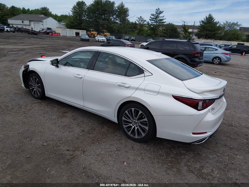 Vin: 58adz1b14mu106697, lot: 45695369, lexus es 350 20213