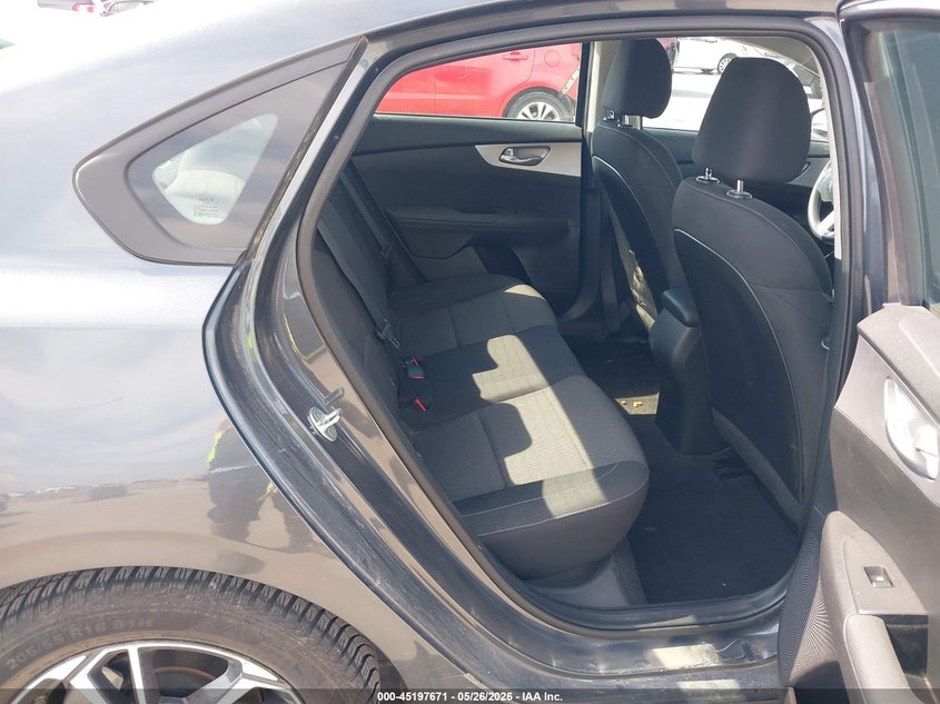 2023 KIA FORTE auction photo 8