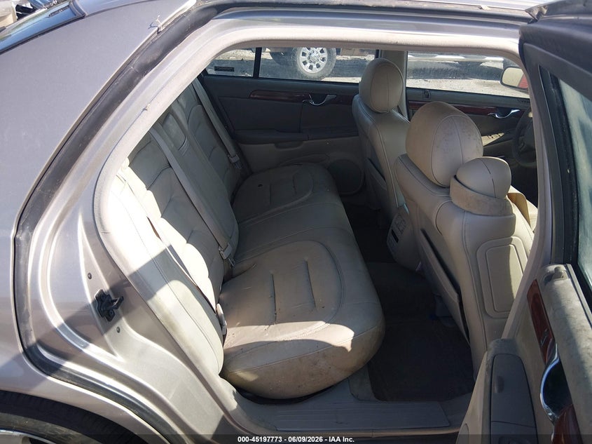 2001 Cadillac Deville Standard W/W20 VIN: 1G6KD54Y31U181604 Lot: 45197773