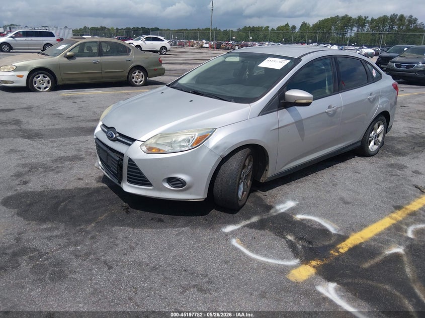 2014 Ford Focus Se 1FADP3F22EL428106 photo 1