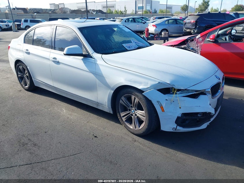 Vin: wba8b9c57hk676371, lot: 45695529, bmw 330i 2017 img_1