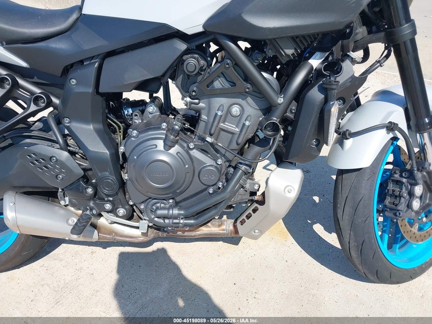 2025 YAMAHA MTN690 auction photo 8