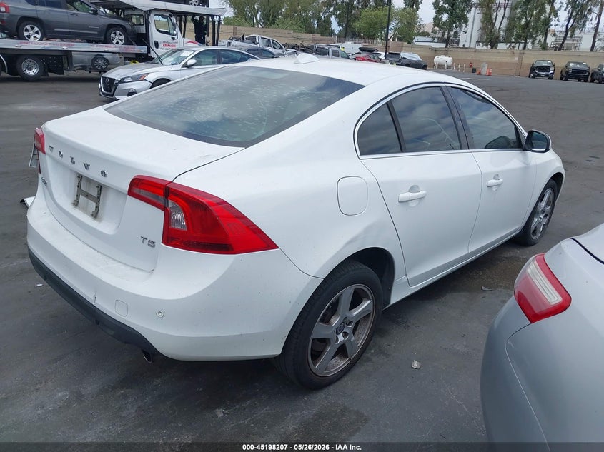 Vin: yv1612fs2d2196927, lot: 45695935, volvo s60 t5 20134