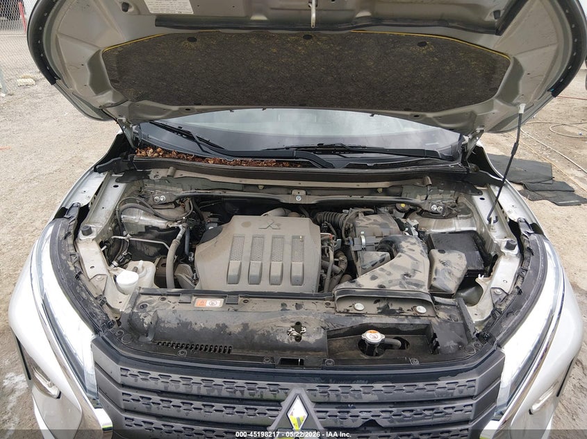 2022 Mitsubishi Eclipse Cross Se S-Awc/Se Special Edition S-Awc/Sel S-Awc/Sel Special Edition S-Awc VIN: JA4ATWAAXNZ051055 Lot: 45198217