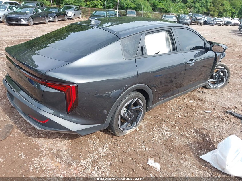Vin: 3kpfu4de9se084311, lot: 45696319, kia k4 ex 20254