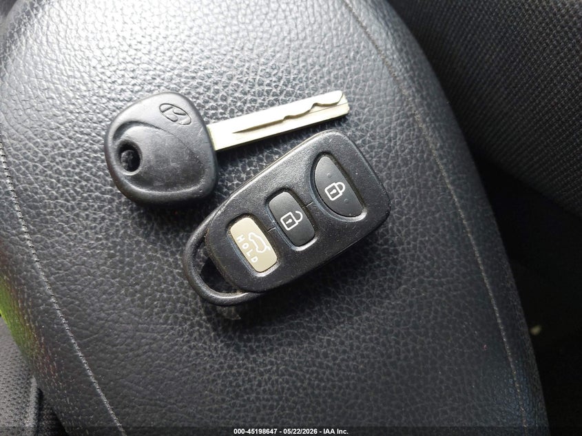 2015 Hyundai Veloster VIN: KMHTC6ADXFU228481 Lot: 45198647