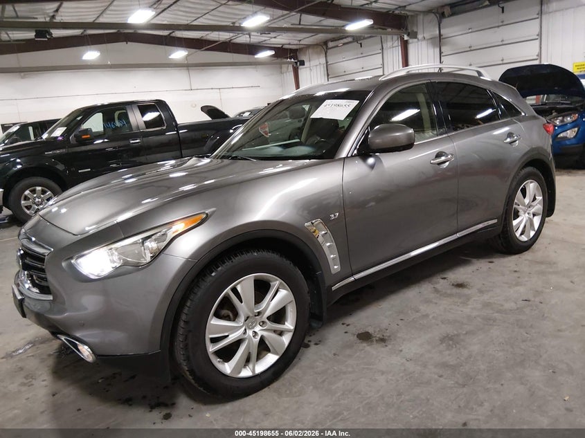 2014 INFINITI QX70 auction photo 2
