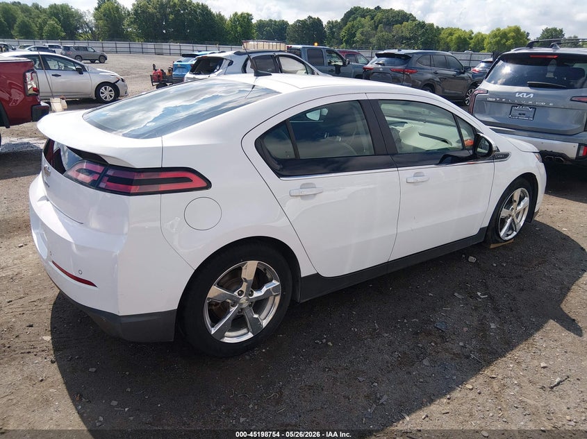 2013 CHEVROLET VOLT auction photo 4