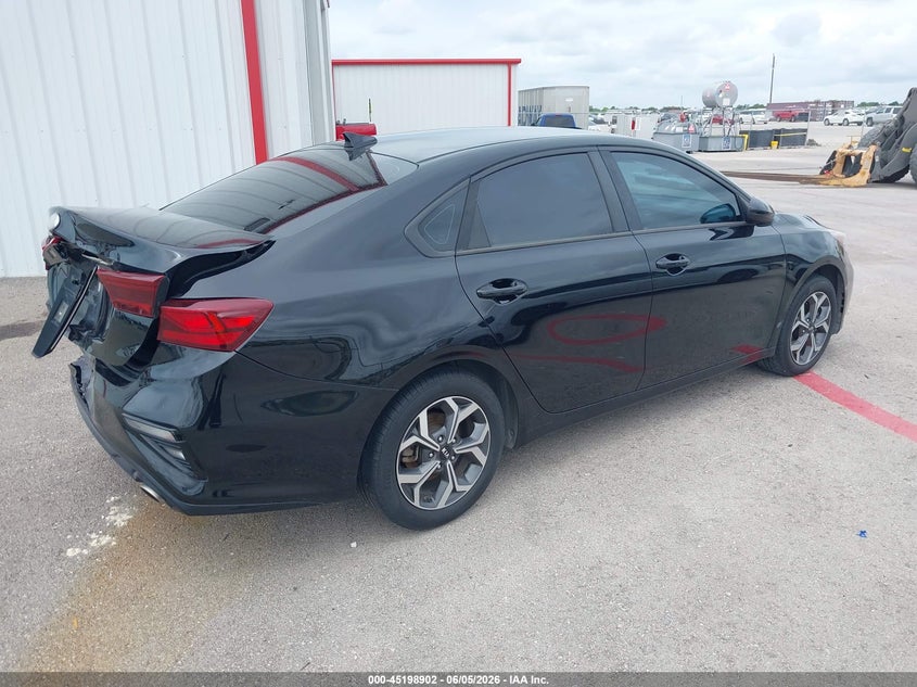 2019 KIA FORTE auction photo 4