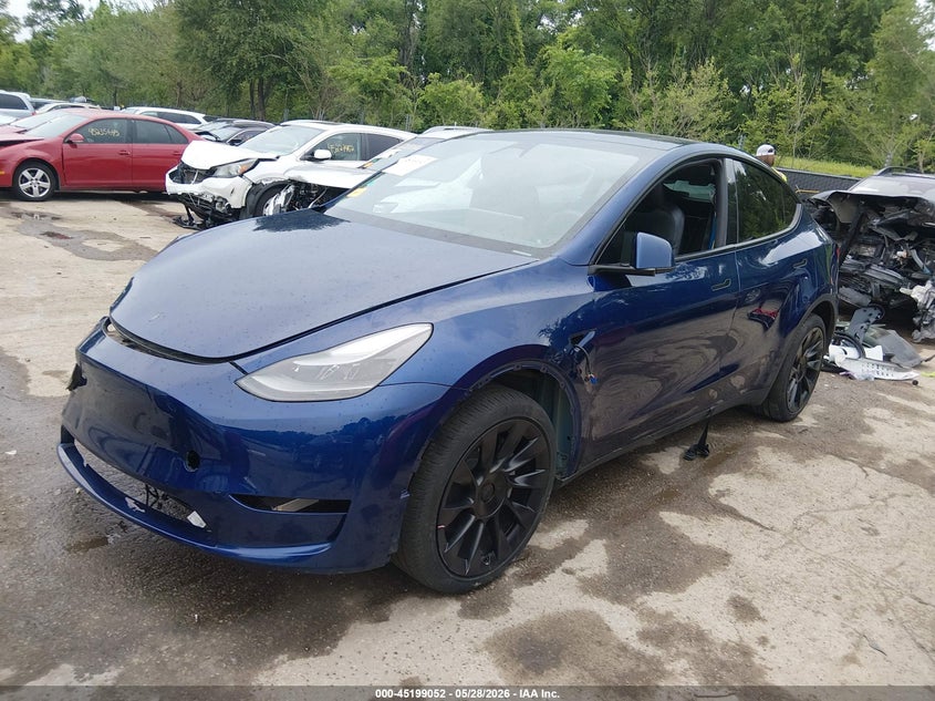 2024 TESLA MODEL Y auction photo 2