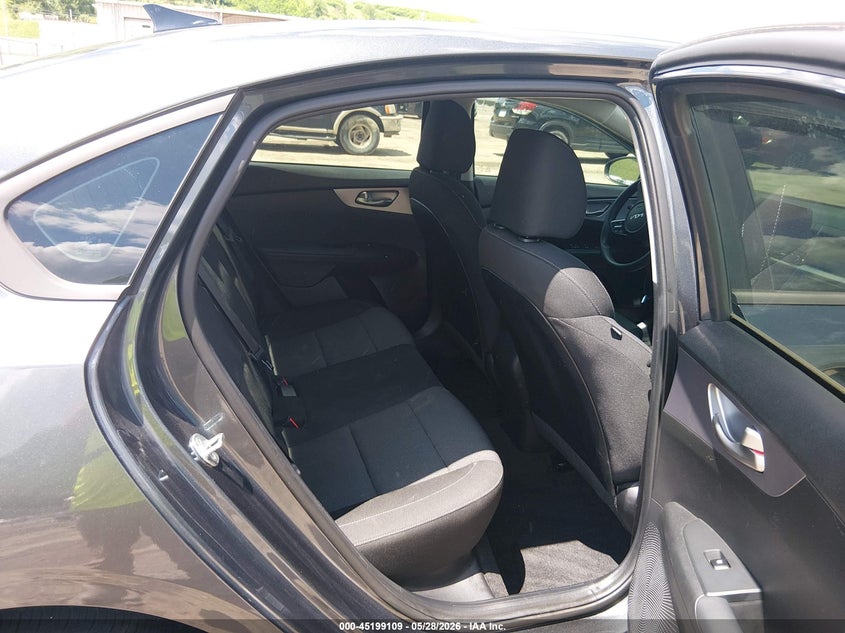2022 KIA FORTE auction photo 8