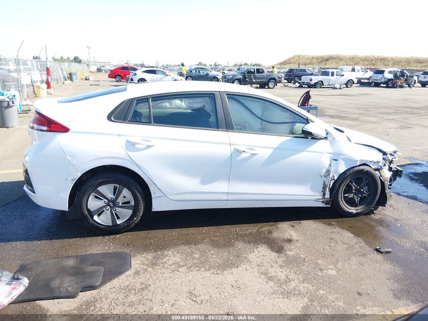2017 Hyundai Ioniq Hybrid Blue VIN: KMHC65LC1HU022233 Lot: 45199150