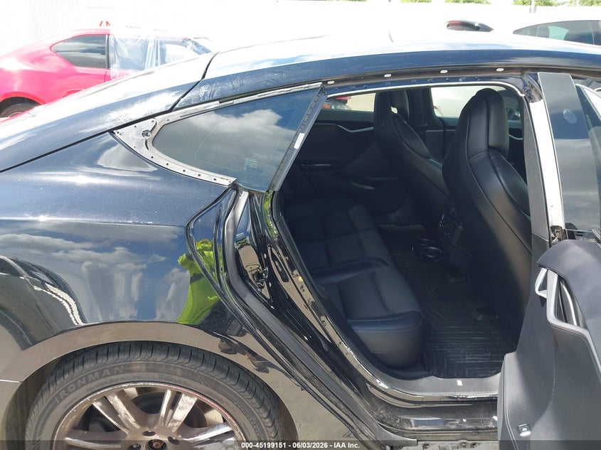 2018 Tesla Model S 100D/75D/P100D VIN: 5YJSA1E28JF280789 Lot: 45199151