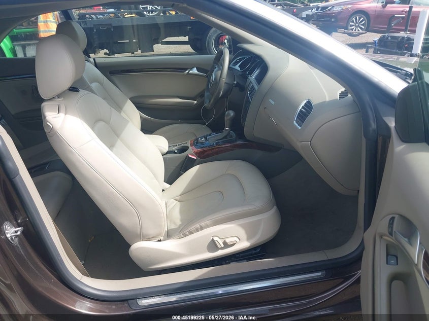 2012 Audi A5 2.0 2.0T Premium brown Lot 111045199225 Vin WAULFAFH0CN001653