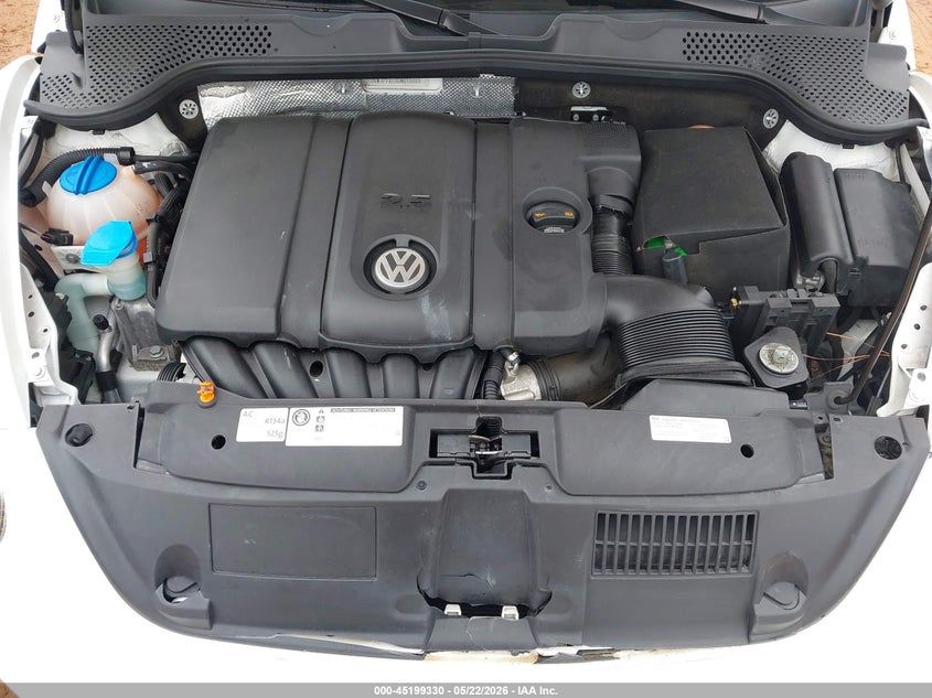 2013 Volkswagen Beetle 2.5L VIN: 3VWJP7AT9DM619889 Lot: 45199330