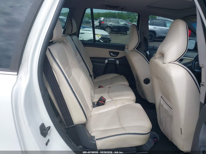 2010 Volvo Xc90 3.2 3.2 R-design White Lot 111045199355 Vin YV4982CT1A1552973