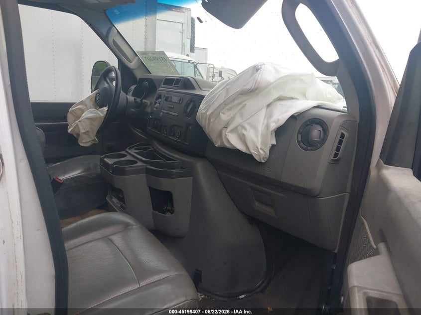 2013 FORD E-350 CUTAWAY auction photo 5
