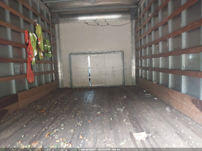 2013 FORD E-350 CUTAWAY auction photo 8
