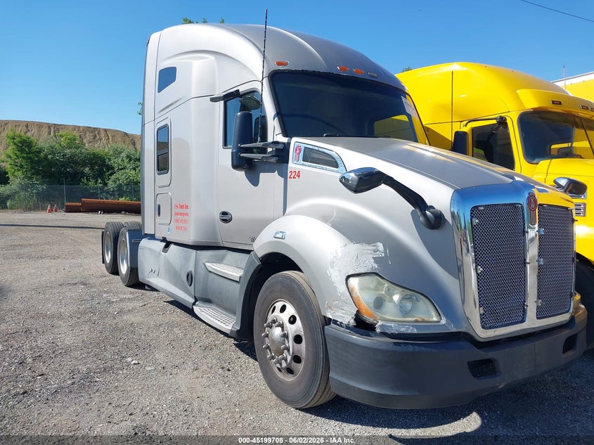 2019 KENWORTH T680 auction photo 1
