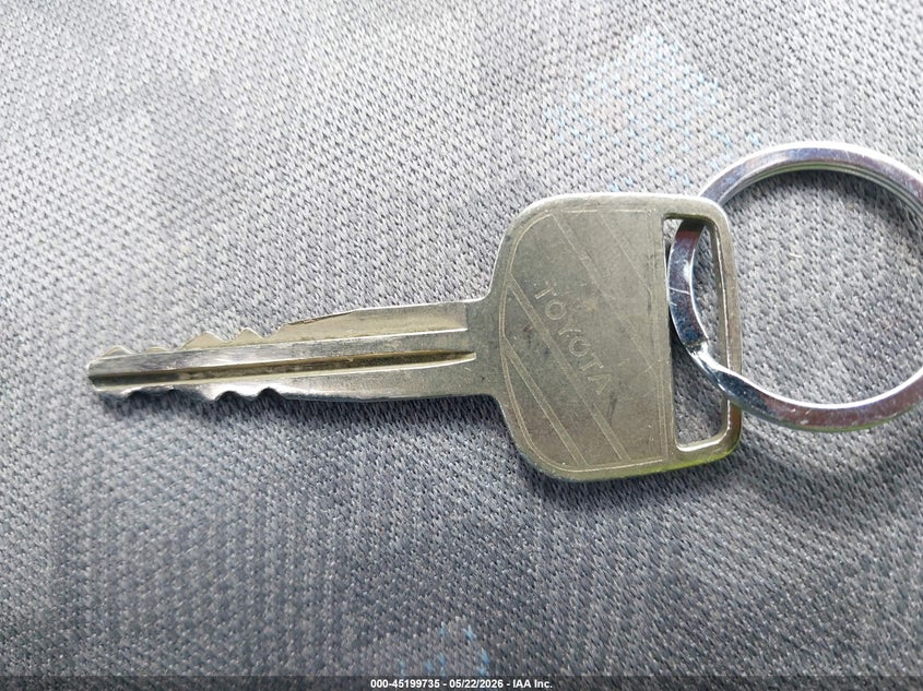 2000 Toyota Echo VIN: JTDBT1235Y0058257 Lot: 45199735