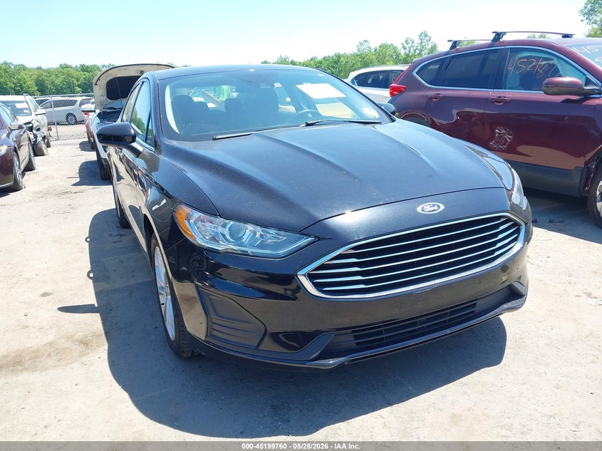 Vin: 3fa6p0lu7lr221982, lot: 45697488, ford fusion hybrid se 2020 img_1