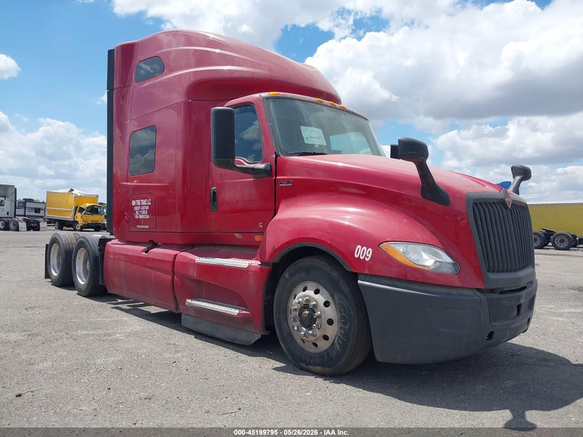 2021 INTERNATIONAL LT auction photo 1