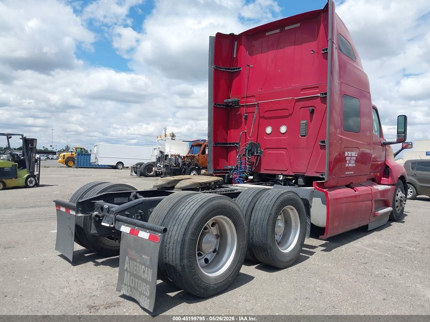 2021 INTERNATIONAL LT auction photo 4