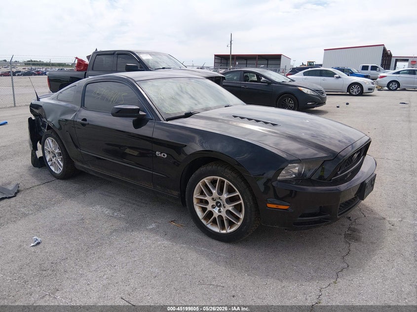 2013 FORD MUSTANG auction photo 1